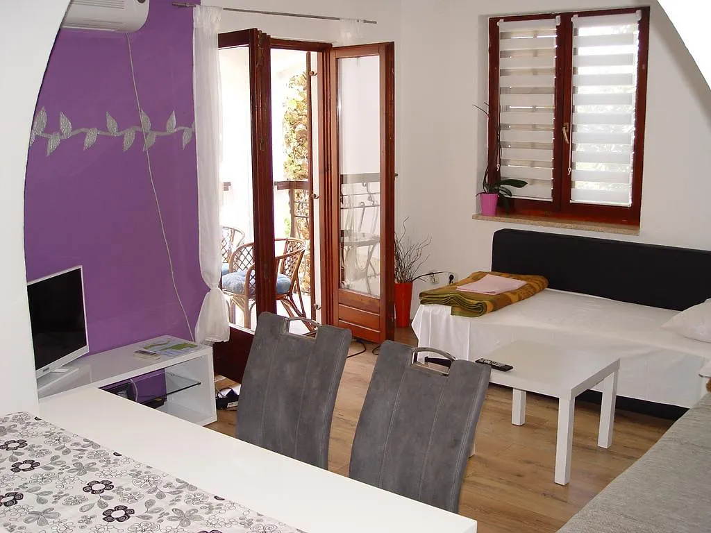 Apartments Jovic Mali Lošinj