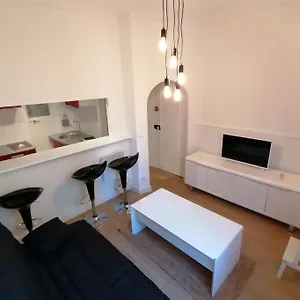 Joli T2 Renove A 100m De Monaco , Beausoleil Francia